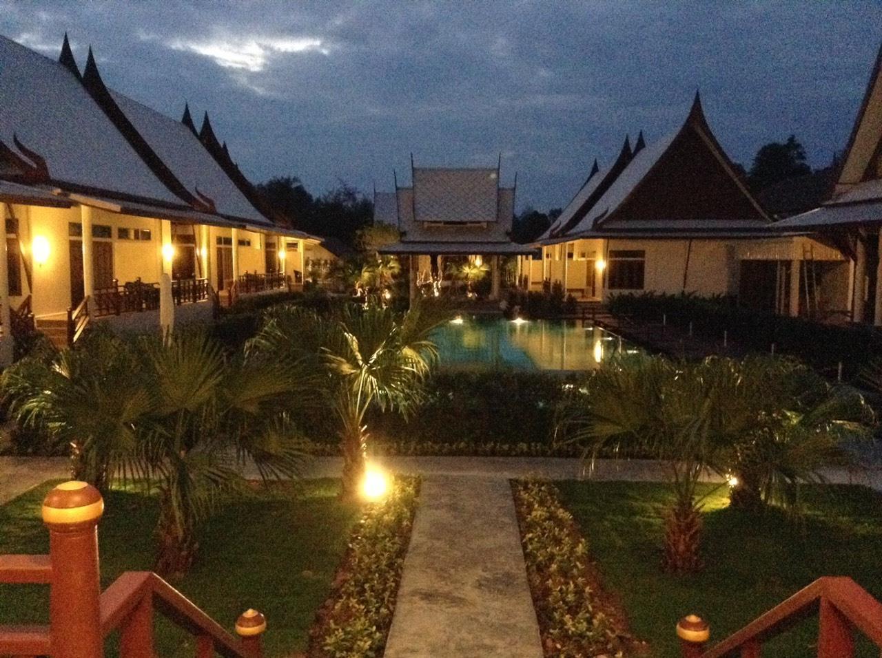 Bhu Tarn Koh Chang Resort & Spa Ngoại thất bức ảnh