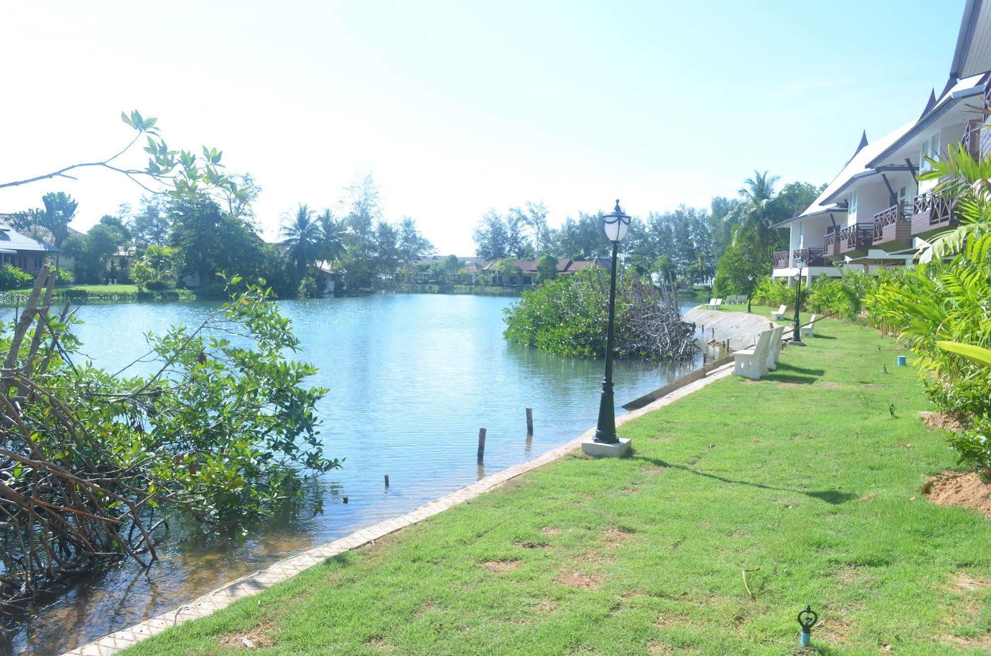 Bhu Tarn Koh Chang Resort & Spa Ngoại thất bức ảnh